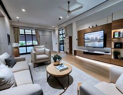 Keng Lee Road (D8), Detached #573561021